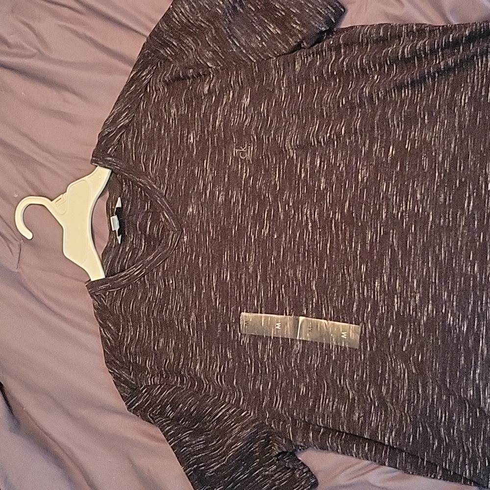 Nwt Calvin Klein tshirt v neck